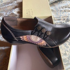 Springstep L’Artiste black wedges